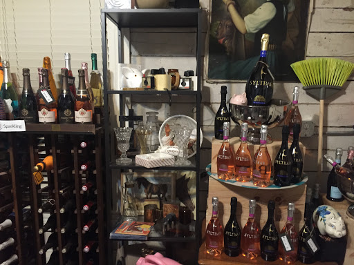 Liquor Store «Pig Liquors», reviews and photos, 519 S Presa St, San Antonio, TX 78205, USA