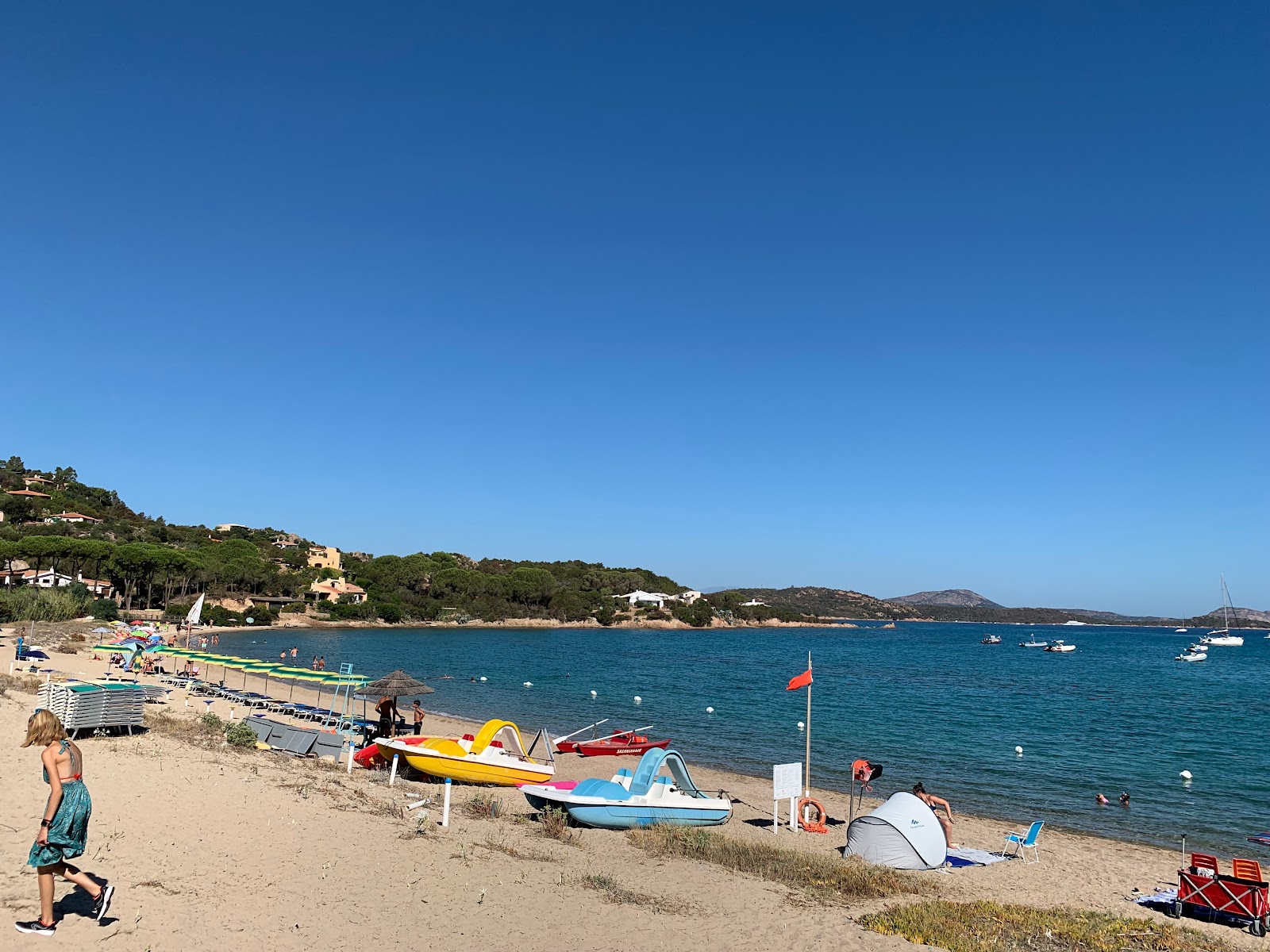 Foto di Cala Girgolu Beach - luogo popolare tra gli intenditori del relax