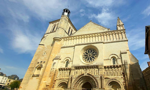 Église Saint-Médard à Thouars