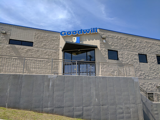 Thrift Store «Goodwill Industries of Kentucky, Inc.», reviews and photos, 5828 Kentucky 80, Somerset, KY 42501, USA