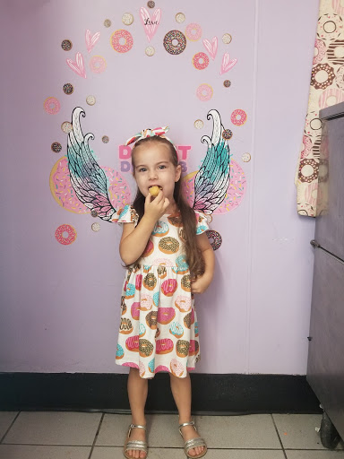 Dessert Shop «Honey Creme Donut Shop», reviews and photos, 514 Vincennes St, New Albany, IN 47150, USA