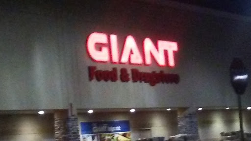 Grocery Store «Giant Food Stores», reviews and photos, 116 West Township Line Road, Havertown, PA 19083, USA