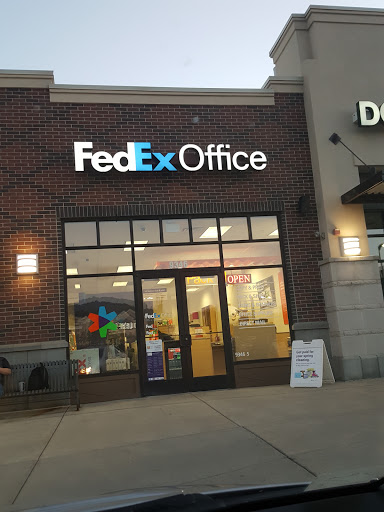 Print Shop «FedEx Office Print & Ship Center», reviews and photos, 9346 Village Shop Dr, Sandy, UT 84094, USA