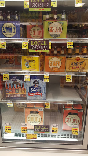 Grocery Store «Schnucks», reviews and photos, 110 Carlyle Plaza Dr, Belleville, IL 62221, USA