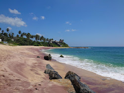 Red Beach'in fotoğrafı geniş ile birlikte