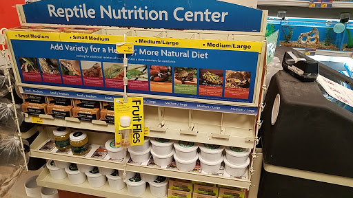 Pet Supply Store «PetSmart», reviews and photos, 950 Hanes Mall Blvd, Winston-Salem, NC 27103, USA