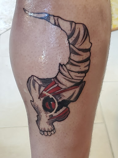 Tattoo Shop «Impulse Ink Tattoo», reviews and photos, 2113 Coulee Rd, Hudson, WI 54016, USA