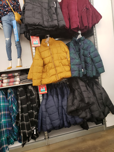 Clothing Store «Old Navy», reviews and photos, 159-18 Jamaica Ave, Jamaica, NY 11432, USA