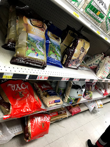 Grocery Store «Bombay Food & Gifts», reviews and photos, 11213 Lee Hwy # D, Fairfax, VA 22030, USA