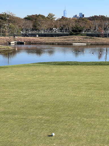 Golf Course «Skyway Golf Course», reviews and photos, 515 Duncan Ave, Jersey City, NJ 07306, USA