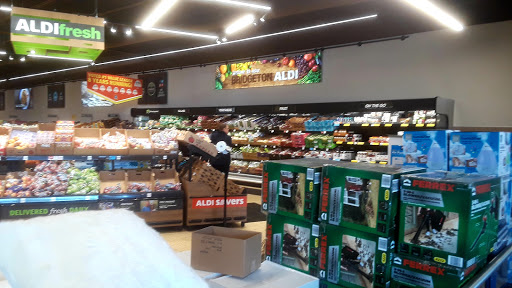 Supermarket «ALDI», reviews and photos, 12290 St Charles Rock Rd, Bridgeton, MO 63044, USA