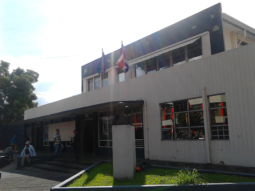 Hospital Nacional de las Mujeres Adolfo Carit Eva.