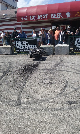 Karaoke Bar «Yankee Bar & Grill», reviews and photos, 5482 Lake Rd E, Geneva, OH 44041, USA