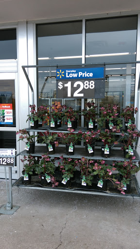 Discount Store «Walmart», reviews and photos, 321 NE Kings Valley Hwy, Dallas, OR 97338, USA