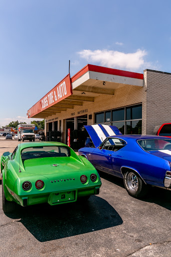 Auto Repair Shop «Closs Tire & Auto», reviews and photos, 1340 N Lewis Ave, Waukegan, IL 60085, USA