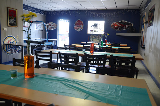 Bowling Alley «Anamosa Bowling Center Inc», reviews and photos, 117 N Ford St, Anamosa, IA 52205, USA