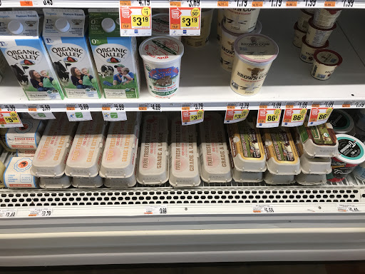 Grocery Store «Giant Food Stores», reviews and photos, 993 Wayne Ave, Chambersburg, PA 17201, USA