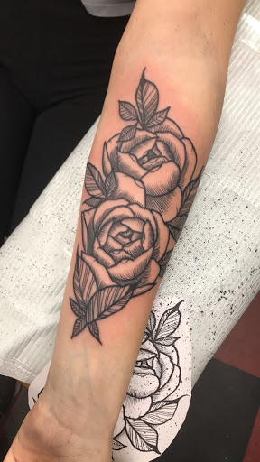 Tattoo Shop «Apogee Tattoo Parlour», reviews and photos, 935 E St, San Diego, CA 92101, USA