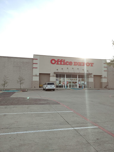 Office Supply Store «OfficeMax», reviews and photos, 2663 Market Center Dr, Rockwall, TX 75032, USA