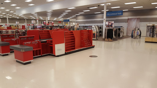 Department Store «Target», reviews and photos, 111 Pioneer Trail, Chaska, MN 55318, USA