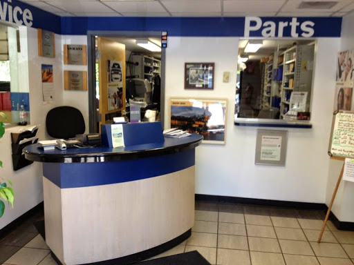 Car Dealer «Mitchell Volvo of Litchfield Hills», reviews and photos, 450 New Litchfield St, Torrington, CT 06790, USA