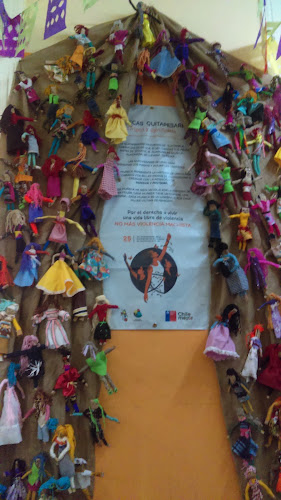 Opiniones de Centro Comunitario Casa Taller de La Mujer Violeta Parra en Valparaíso - Centro de yoga