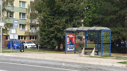 Autobusová zastávka MHD - POLIKLINIKA U STADIONU