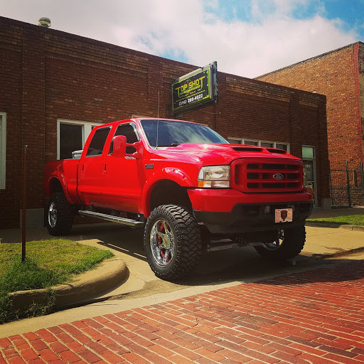 Auto Body Shop «Top Shot Paint Repair LLC», reviews and photos, 423 St Francis S, Wichita, KS 67202, USA