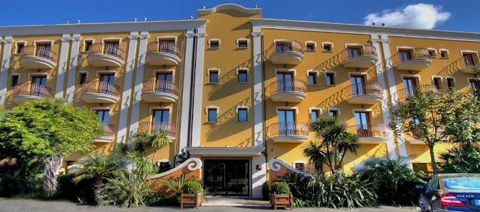 Hotel Cala del Porto Via Roma, 89900 Vibo Marina VV, Italia
