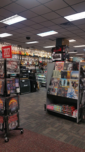 Music Store «Guitar Center», reviews and photos, 8 Garet Pl, Commack, NY 11725, USA