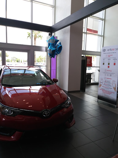 Toyota Dealer «Central Florida Toyota», reviews and photos, 11020 S Orange Blossom Trail, Orlando, FL 32837, USA