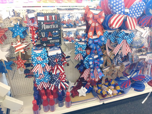 Dollar Store «Dollar Tree», reviews and photos, 58729 Columbia River Hwy, St Helens, OR 97051, USA