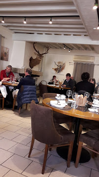Atmosphère du Restaurant gastronomique Le Beauharnais - Sherri et Nicola (Auberge Le Beauharnais) à La Ferté-Beauharnais - n°10