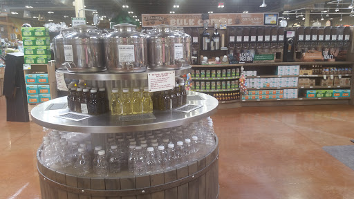 Grocery Store «Fresh Thyme Farmers Market - Kenosha», reviews and photos, 7100 Green Bay Rd, Kenosha, WI 53142, USA