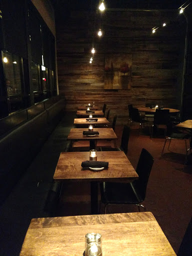 Darfons Restaurant & Lounge