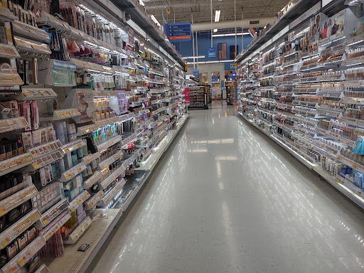 Department Store «Walmart Supercenter», reviews and photos, 1618 W McClain Ave, Scottsburg, IN 47170, USA