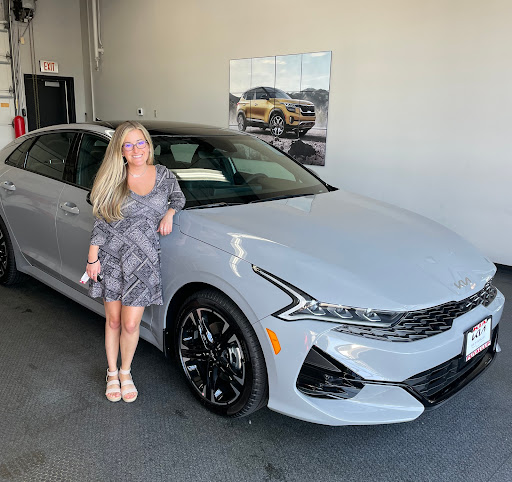 Kia Dealer «Kia of Puyallup», reviews and photos, 111 Valley Ave NE, Puyallup, WA 98372, USA