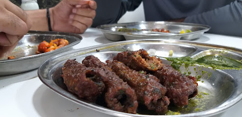 Kainaat - Zafar Bhai,s Restaurant - Sarda Cir, Lokhand Bazar, Multanpura, Nashik, Maharashtra 422001, India