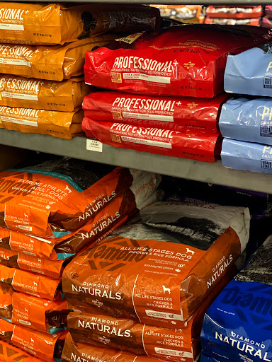 Pet Supply Store «Big Tex Feed & Pet Supply», reviews and photos, 7102 Cullen Blvd, Houston, TX 77021, USA