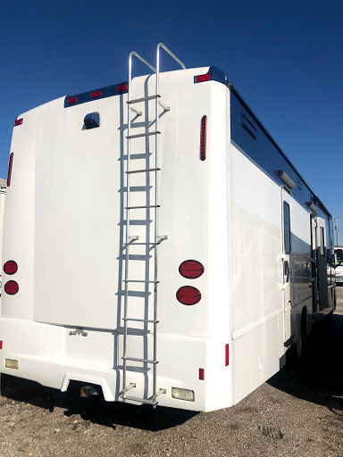 Auto Repair Shop «Complete Car & RV Repair», reviews and photos, 3309 New Town Blvd, St Charles, MO 63301, USA