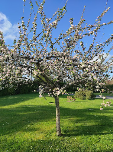 Agence de location de maisons de vacances gites de france les pommiers Glos