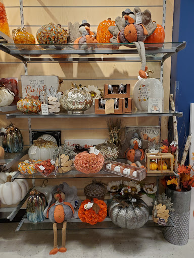 Department Store «Marshalls», reviews and photos, 275 Needham St, Newton, MA 02464, USA