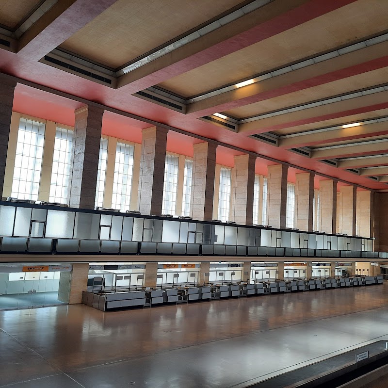 Führungen Flughafen Tempelhof / Berlin Kompakt
