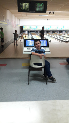 Bowling Alley «Linn Lanes Bowling Center», reviews and photos, 2250 S Main Rd, Lebanon, OR 97355, USA