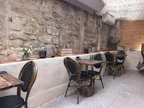 Atmosphère du Restaurant méditerranéen La Pergùla - Restaurant Arles - n°3