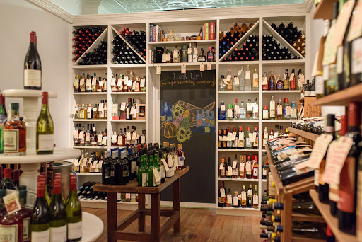 Wine Store «Table Wine», reviews and photos, 79-14 37th Ave, Jackson Heights, NY 11372, USA