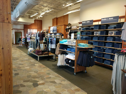 Clothing Store «L.L. Bean», reviews and photos, 6 Wayside Rd, Burlington, MA 01803, USA
