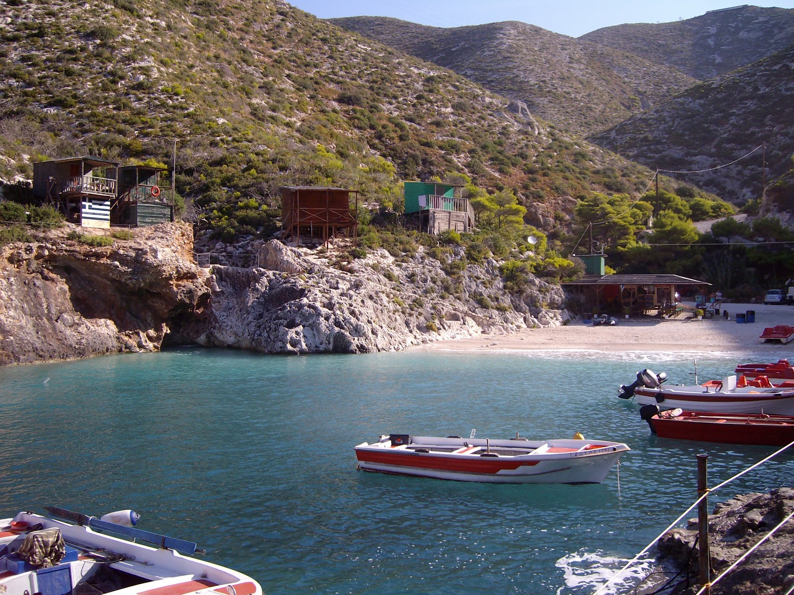 Zdjęcie Porto Vromi Beach obszar udogodnień