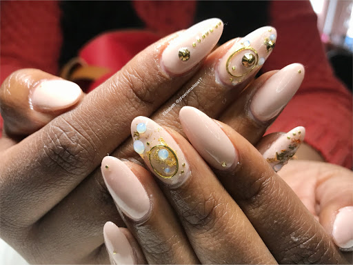 Explore honey tattoo ideas, creative tattoo ideas in Greenville, available at Lee Ink Studio SC (Appointment Only)