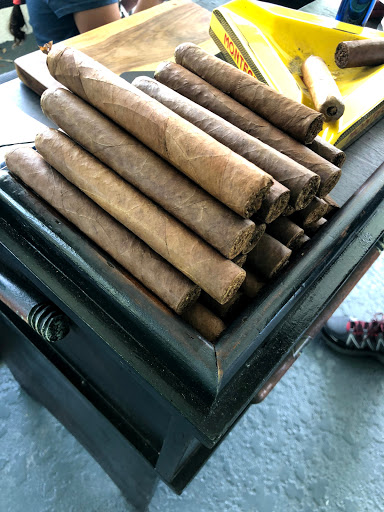 Cigar Shop «Cigar Bundles of Miami Cigar Lounge», reviews and photos, 405 SE 1st Ave, Florida City, FL 33034, USA
